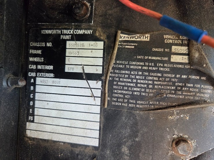 1988-kenworth-t600-image-16