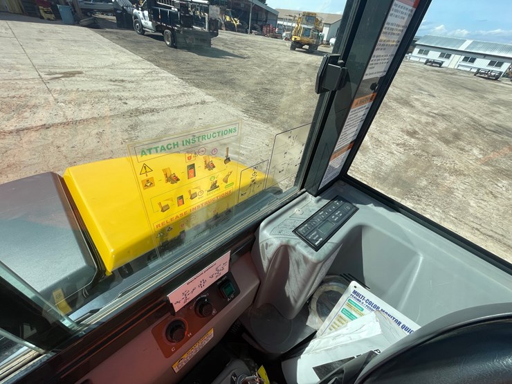 #105-•-2024-komatsu-55mr-5-excavator-(kaukauna,-wi)-image-45