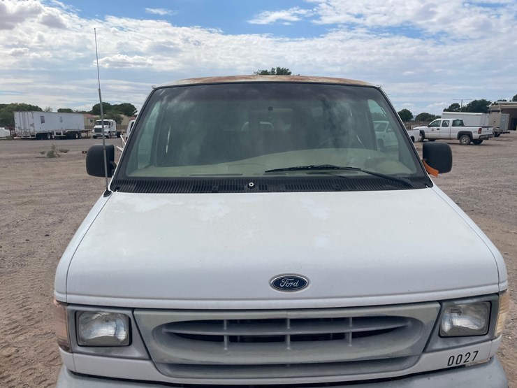2000-ford-e350-image-11