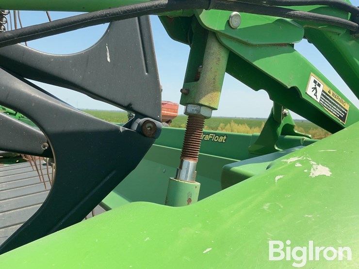 2012-john-deere-630d-image-12