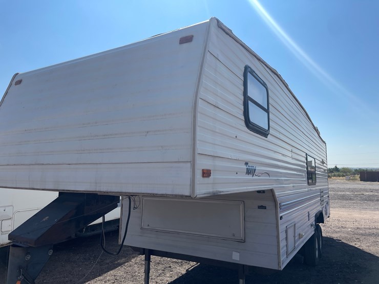 #1858-•-1994-fleetwood-travel-trailer-(has-nm-title)-image-3