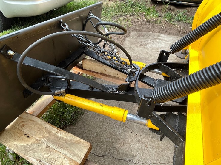 #511-•-meyers-7'-6"-skid-steer-mount-snow-plow-(eau-claire,-wi)-image-18