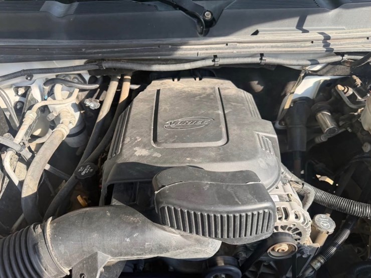 2013-chevrolet-2500hd-image-19