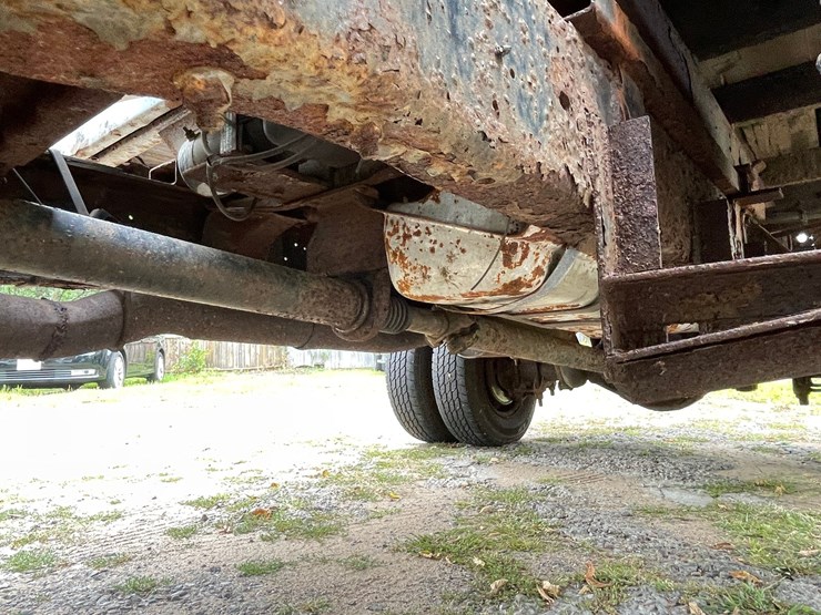 1995-ford-f350-image-19