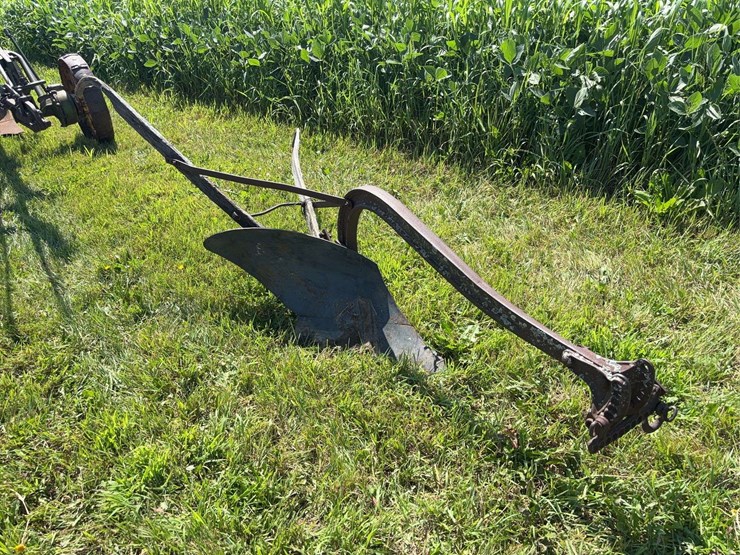 14”-walking-plow-image-2