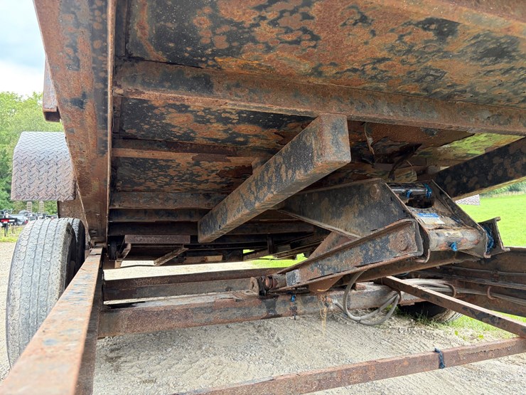 2019-axle-dump-trailer-image-13