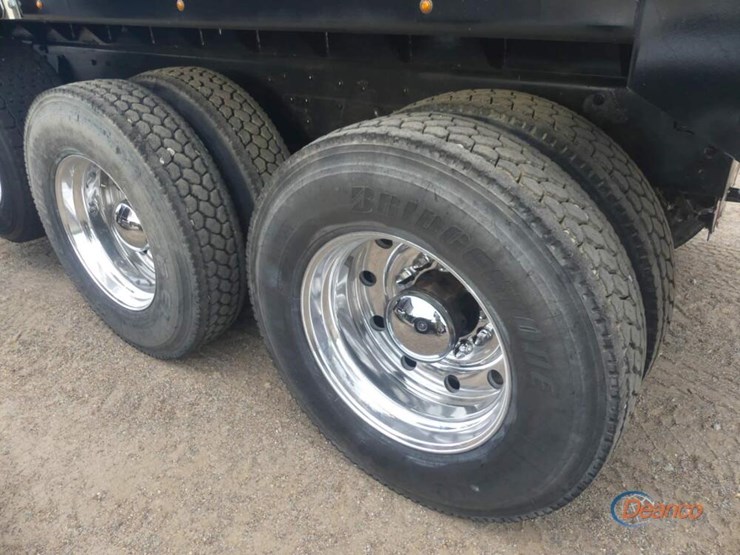 2009-kenworth-t800-image-4