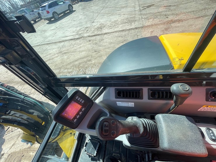 #105-•-2024-komatsu-55mr-5-excavator-(kaukauna,-wi)-image-44