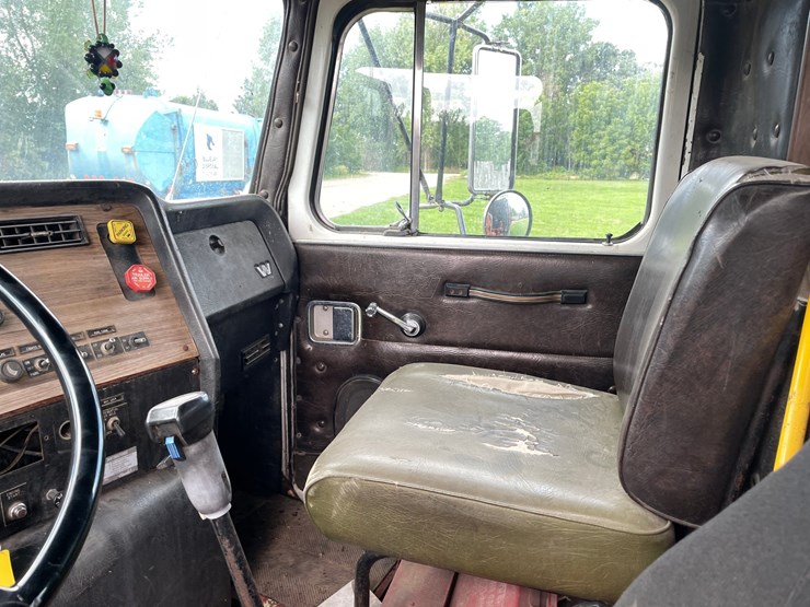 1989-western-star-4864f-image-60