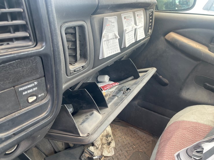 #1877-•-2003-chevy-silverado-pick-up-truck-(has-nm-title)-(offsite-at-nmsu)-image-35