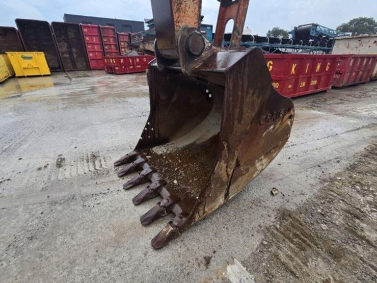 2012-hitachi-zx350-lc-image-15