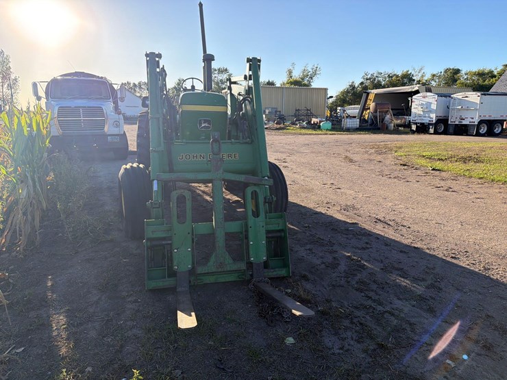 john-deere-4230-image-3