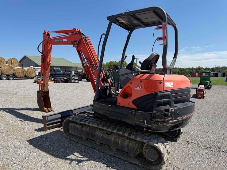 kubota-kx121-3-image-4