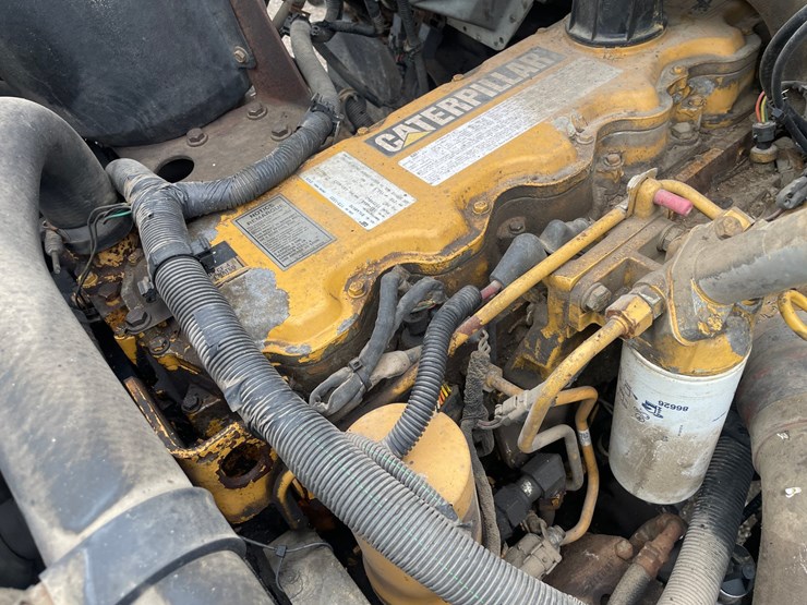 #2375-•-2000-gmc-c6500-utility-truck-(has-wi-title)-image-36