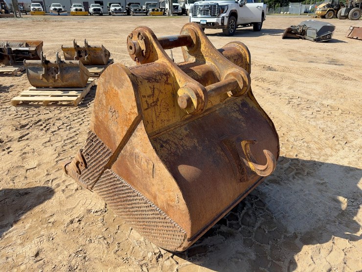caterpillar-325-image-2