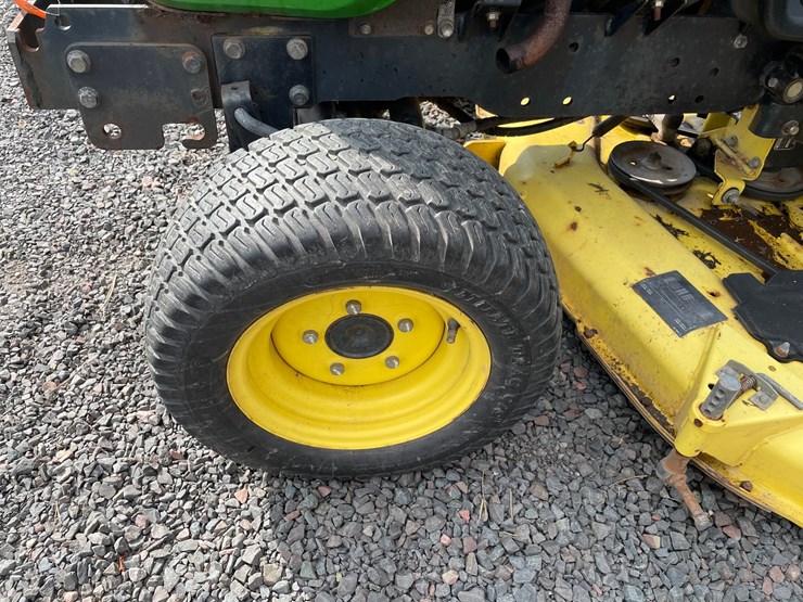 2010-john-deere-2305-image-11