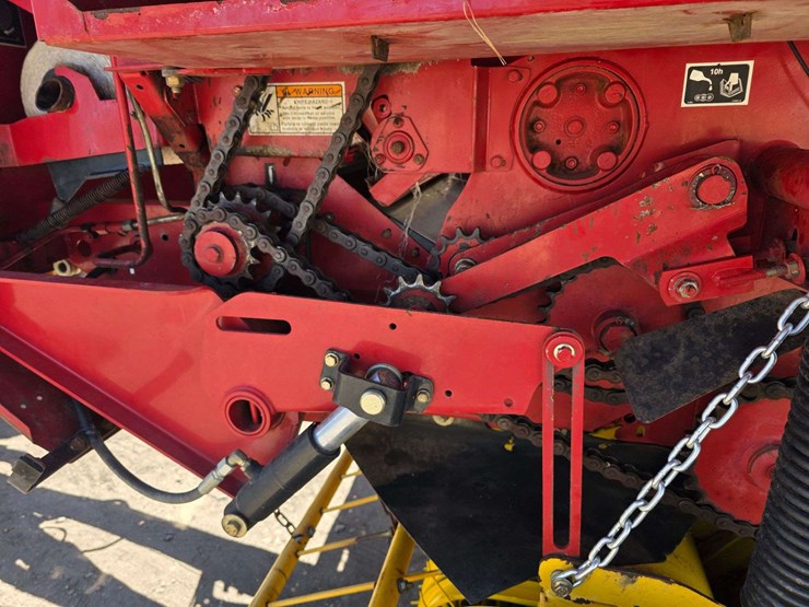 2009-new-holland-br7090-image-31