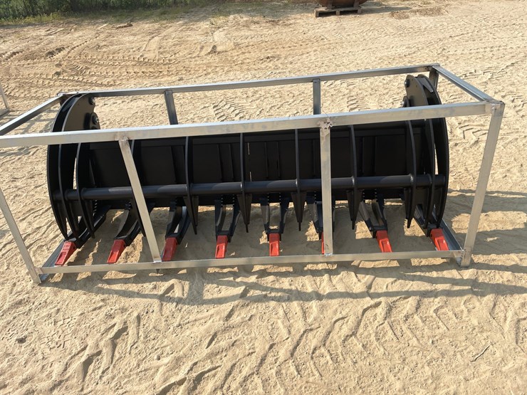 #2513-•-greatbear-skid-steer-mount-heavy-grass-fork-grapple-image-2