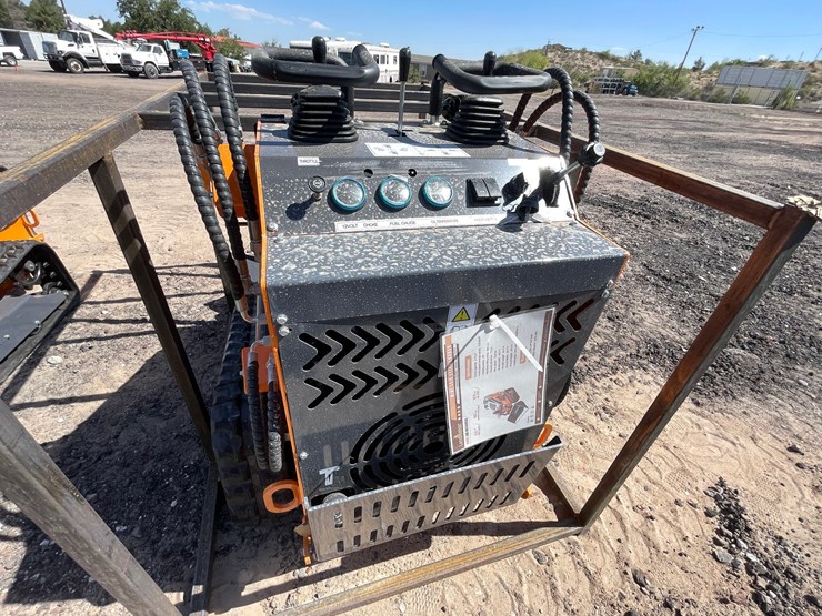 #2066-•-unused-2026-landhonor-mini-skid-steer-loader-image-4