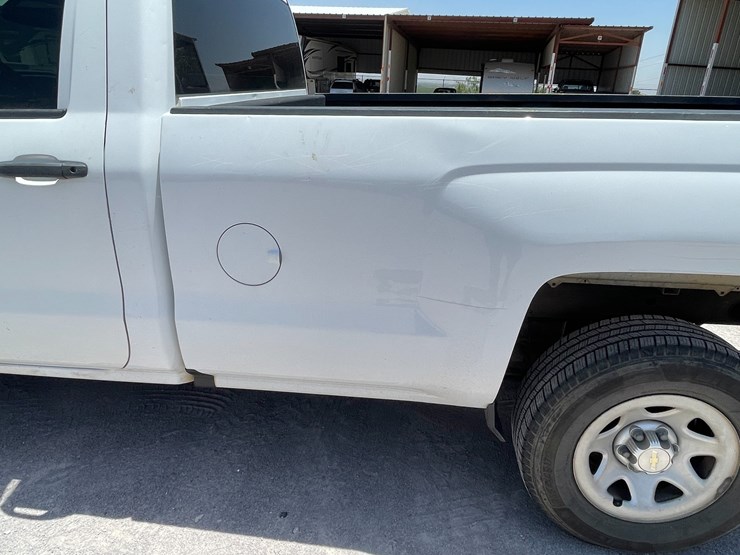 #1864-•-2018-chevy-work-truck-(has-nm-title)-image-40
