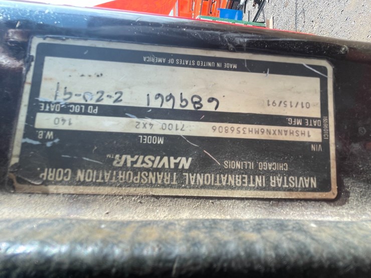 1991-international-7100-image-45