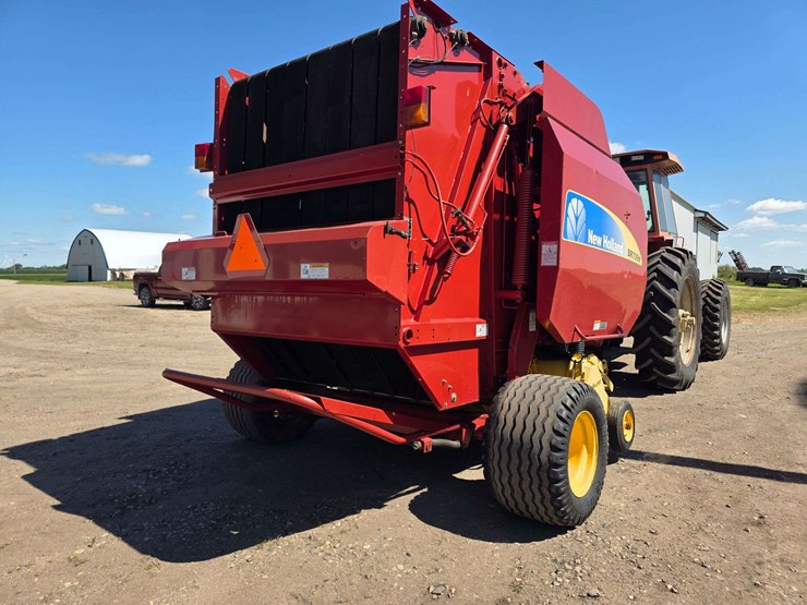 2009-new-holland-br7090-image-40