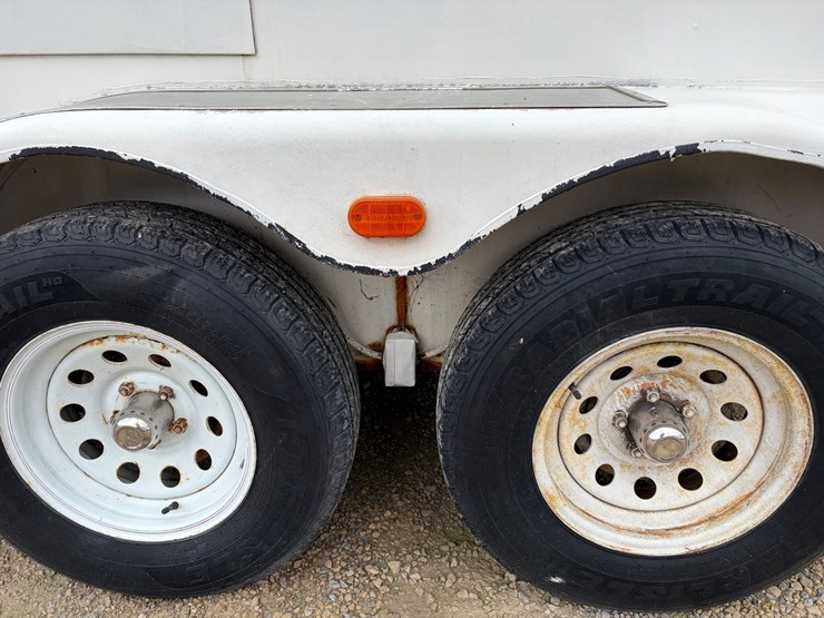 #710-•-1996-kiefer-2-horse-bumper-pull-trailer-(has-wi-title)(helenville,-wi)-image-12