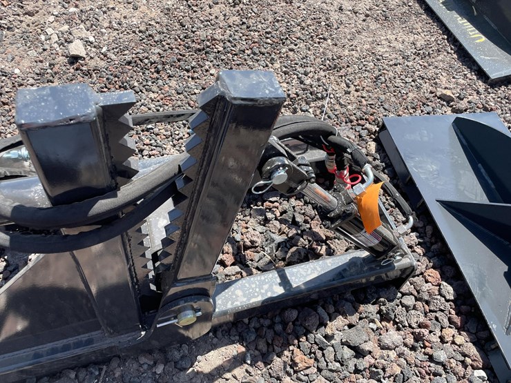 #2429-•-unused-2026-landhonor-skid-steer-tree-puller-attachment-image-6