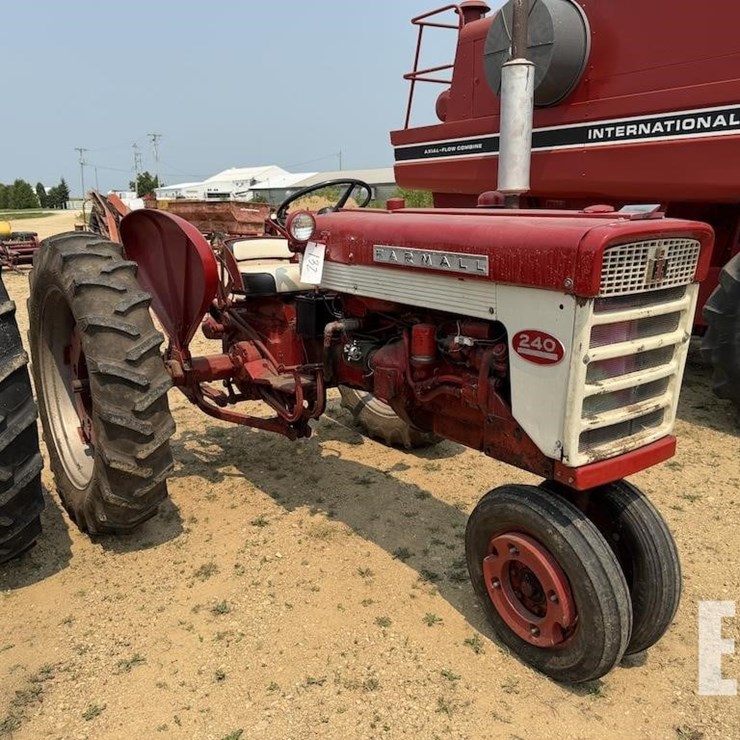 1959 FARMALL 240