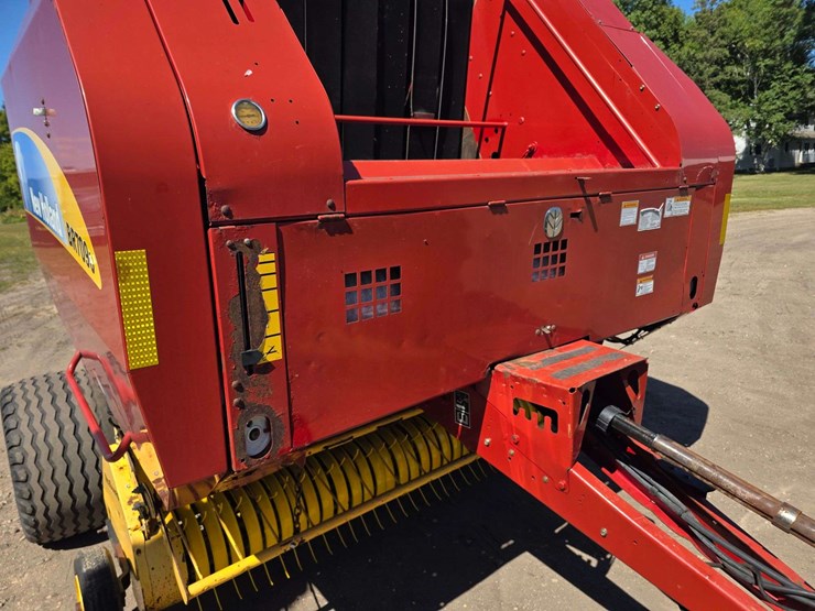 2009-new-holland-br7090-image-6