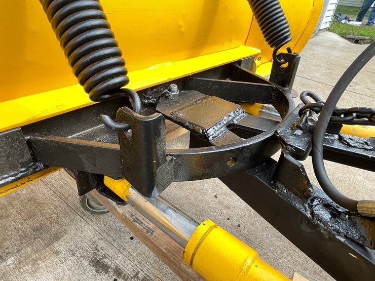 #511-•-meyers-7'-6"-skid-steer-mount-snow-plow-(eau-claire,-wi)-image-11