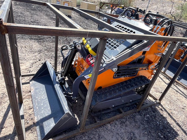 #2066-•-unused-2026-landhonor-mini-skid-steer-loader-image-31
