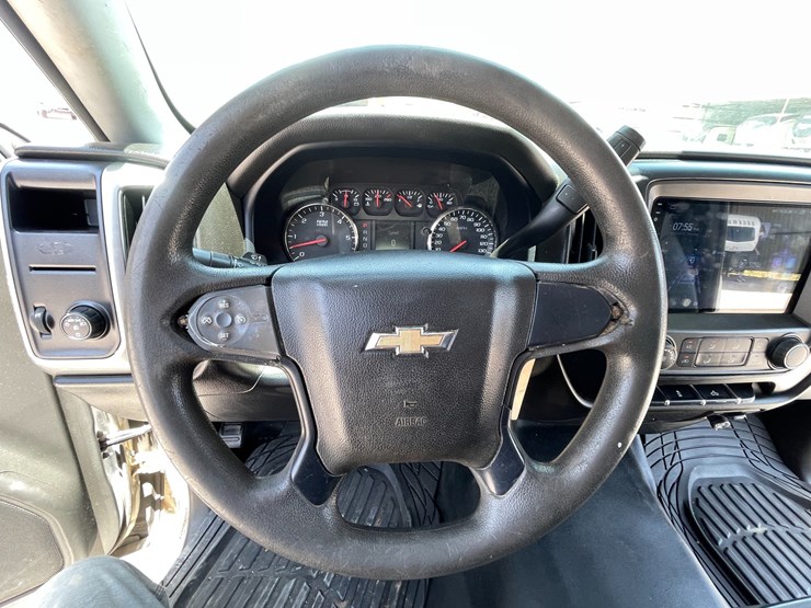 #1864-•-2018-chevy-work-truck-(has-nm-title)-image-61