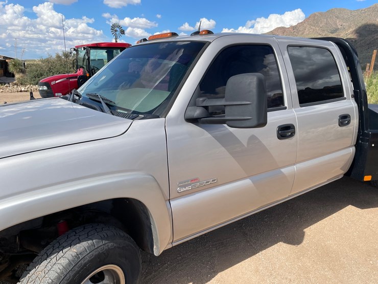 2005-gmc-3500-image-7