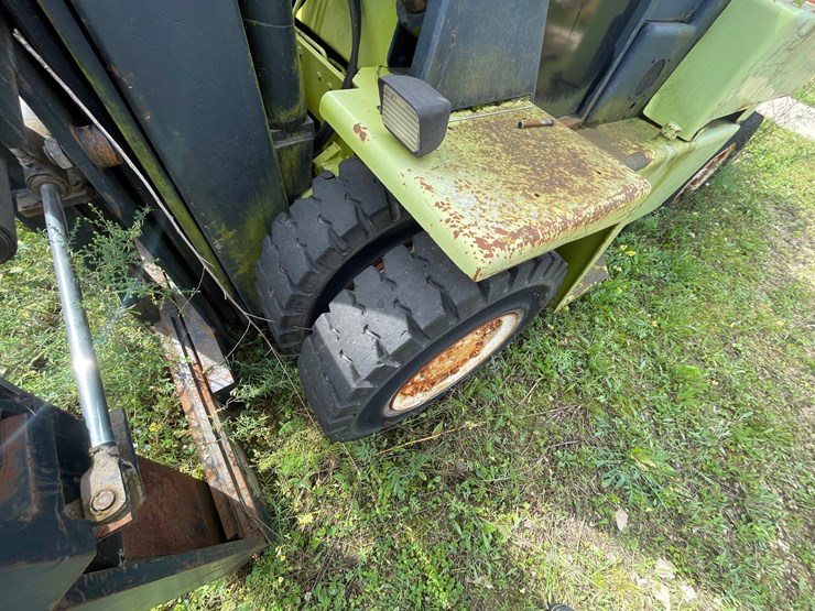 #135-•-clark-forklift-(shawano,-wi)-image-11