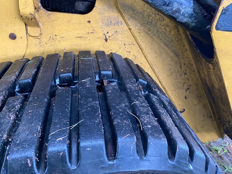 2019-caterpillar-259d-image-21