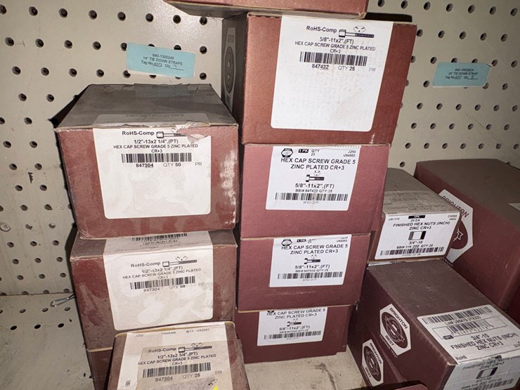 bolt-bin-w/-(1000+)-unused-nuts,-bolts,-&-washers-image-12