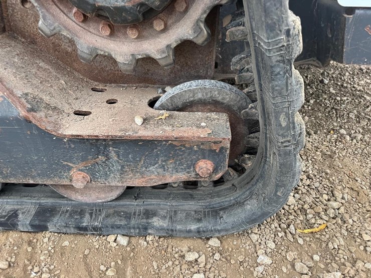 2018-bobcat-t630-image-16