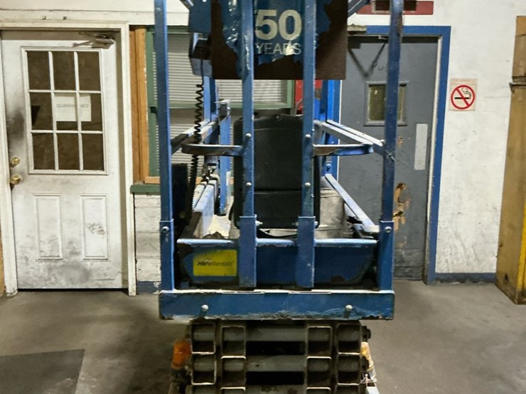 genie-gs1930-image-2
