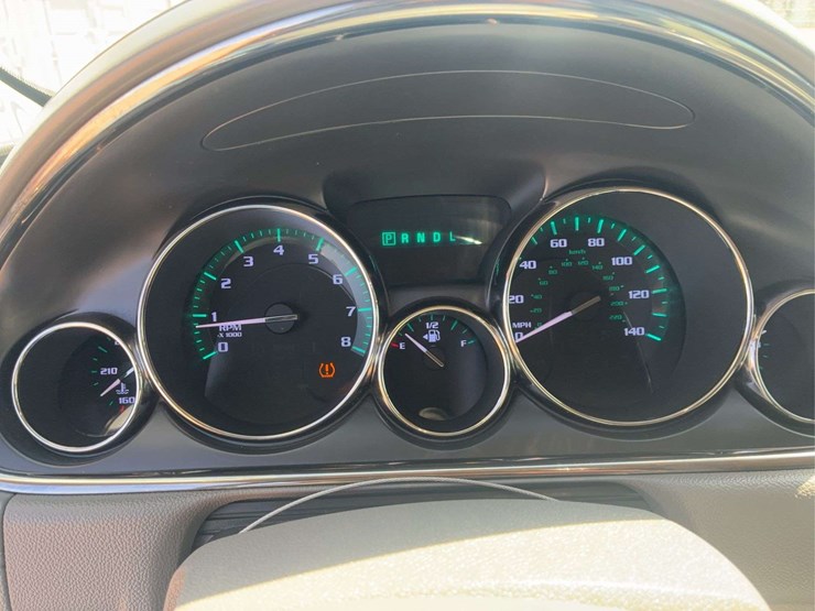 2015-buick-enclave-image-21