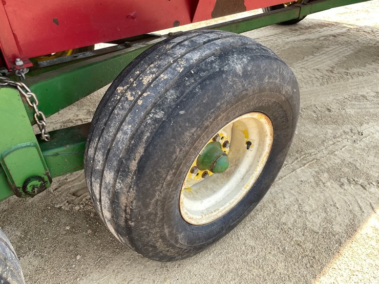 2008-john-deere-770-image-16