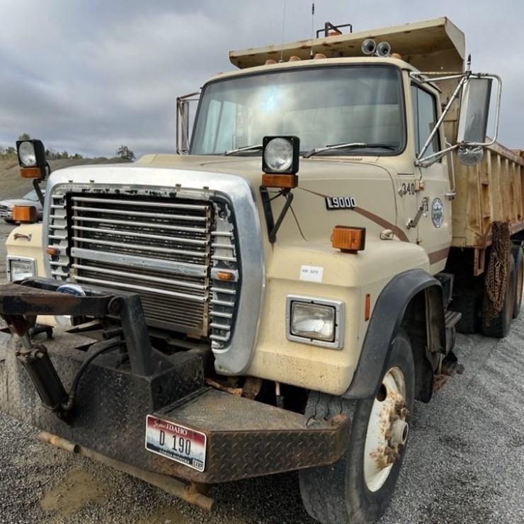 1989 FORD LT9000