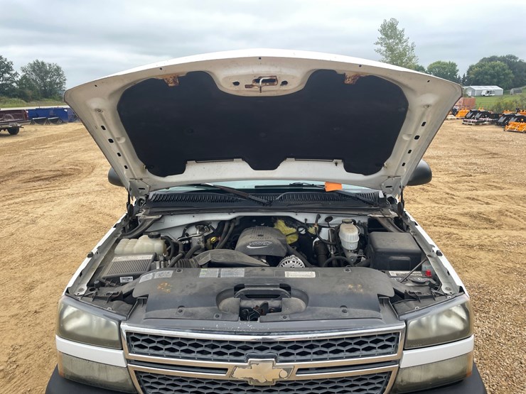 2005-chevrolet-silverado-2500-image-99