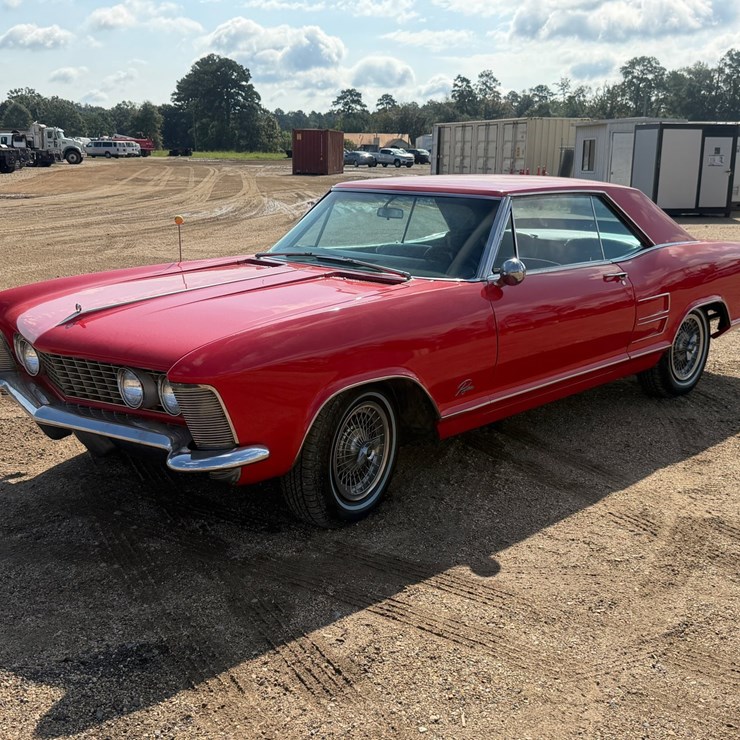 #143 • 1964 BUICK RIVIERA