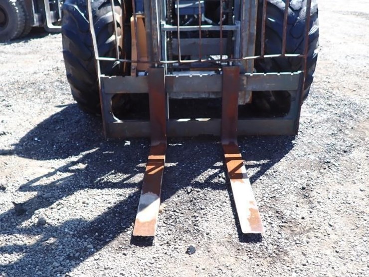 2019-case-586h-image-7