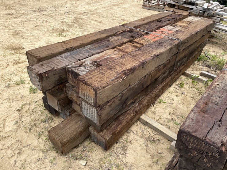 #3446-•-bundle-of-(16)-railroad-ties-image-1