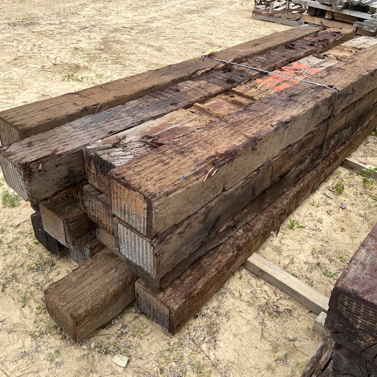 #3446 • Bundle of (16) Railroad Ties