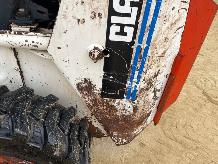 #313-•-bobcat-7222-hydrostatic-skidsteer-image-17