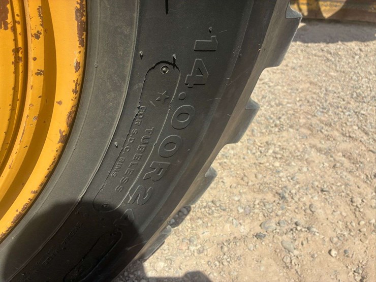 2002-caterpillar-140h-image-47