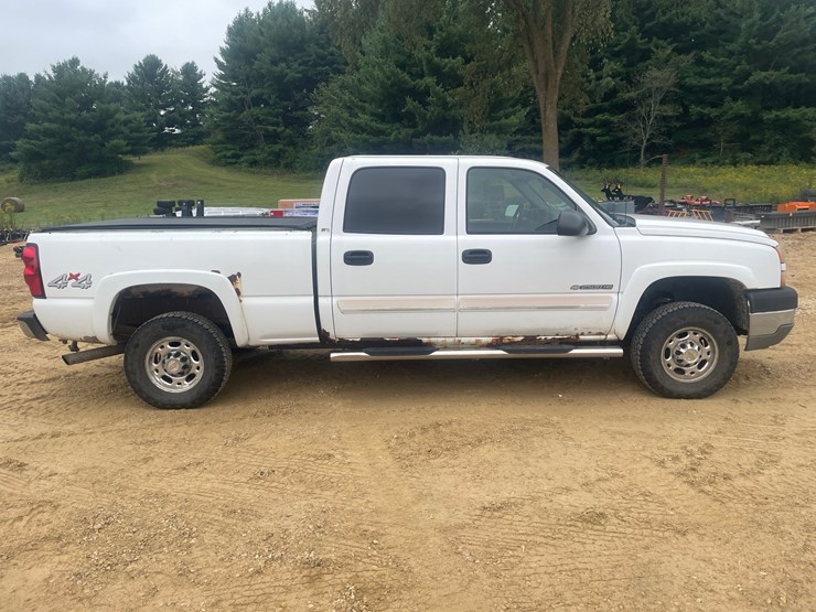 2005-chevrolet-silverado-2500-image-4